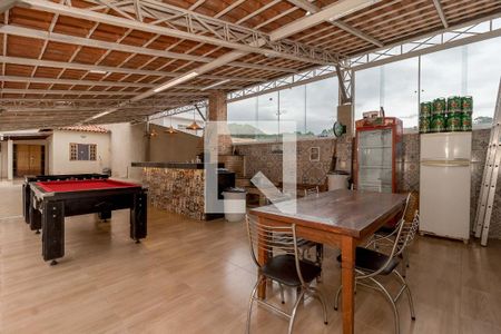 Casa à venda com 197m², 3 quartos e 8 vagas Casa à venda com 197m², 3 quartos e 8 vagasÁrea comum
