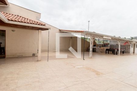 Casa à venda com 197m², 3 quartos e 8 vagas Casa à venda com 197m², 3 quartos e 8 vagasÁrea comum