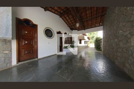 Casa à venda com 913m², 7 quartos e 8 vagas