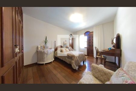 Casa à venda com 913m², 7 quartos e 8 vagas