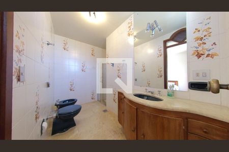 Casa à venda com 913m², 7 quartos e 8 vagas