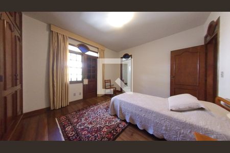 Casa à venda com 913m², 7 quartos e 8 vagas