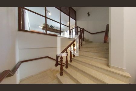 Casa à venda com 913m², 7 quartos e 8 vagas