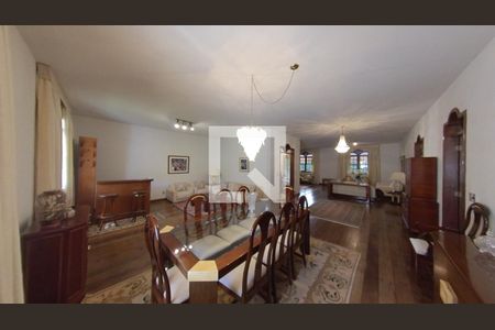 Casa à venda com 913m², 7 quartos e 8 vagas