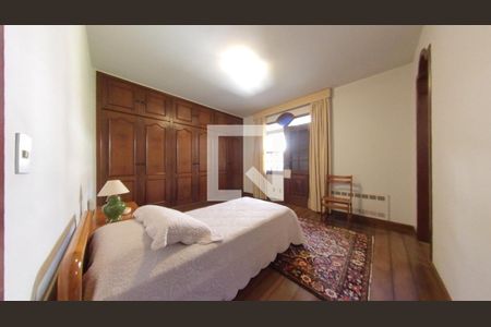 Casa à venda com 913m², 7 quartos e 8 vagas