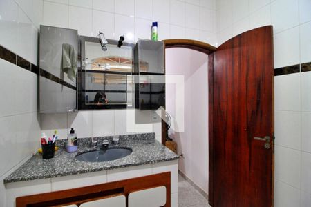 Banheiro da Suíte 1 de casa à venda com 3 quartos, 168m² em Jardim das Maravilhas, Santo André