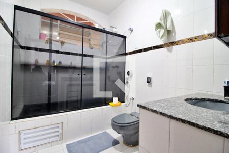 Banheiro da Suíte 1 de casa à venda com 3 quartos, 168m² em Jardim das Maravilhas, Santo André