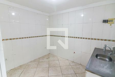 Cozinha de casa para alugar com 1 quarto, 30m² em Vila Sonia, São Paulo