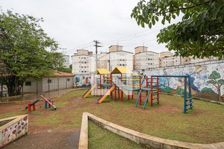 Apartamento à venda com 45m², 2 quartos e 1 vaga Apartamento à venda com 45m², 2 quartos e 1 vagaÁrea Comum - Playground