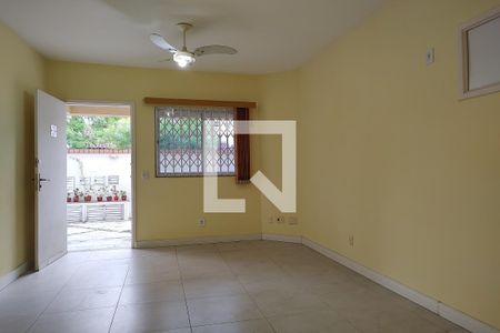 Sala de casa à venda com 3 quartos, 103m² em Anil, Rio de Janeiro