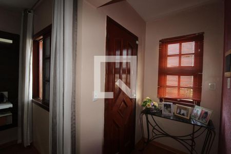 Hall de entrada de casa à venda com 3 quartos, 120m² em Igara, Canoas