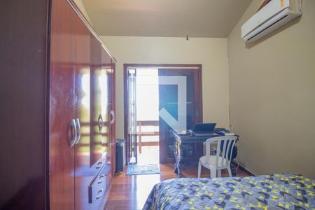 Quarto 1 de casa à venda com 5 quartos, 400m² em Teresópolis, Porto Alegre