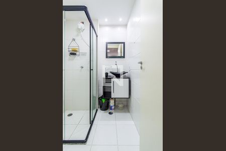 Banheiro de apartamento para alugar com 1 quarto, 27m² em Bela Vista, São Paulo