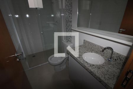 Banheiro de apartamento à venda com 2 quartos, 55m² em Vila Alpina, São Paulo