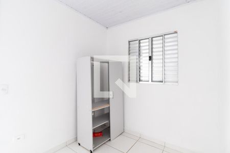 Quarto de casa para alugar com 2 quartos, 30m² em Jardim Lúcia, São Paulo