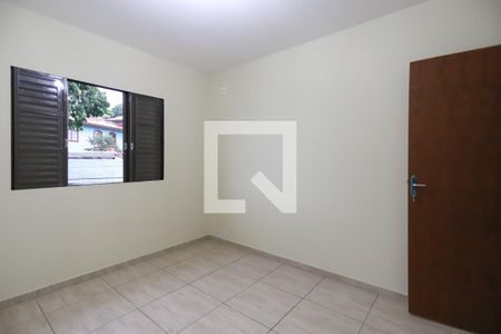 Quarto 1 de casa para alugar com 3 quartos, 200m² em Vila Maria Luisa, São Paulo