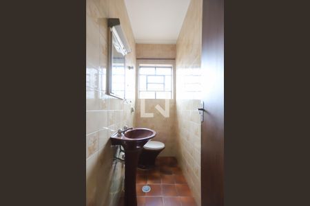 Lavabo de casa para alugar com 3 quartos, 200m² em Vila Maria Luisa, São Paulo