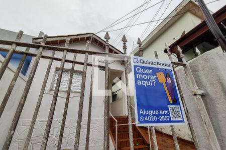 Casa à venda com 70m², 1 quarto e 1 vaga Casa à venda com 70m², 1 quarto e 1 vagaFachada