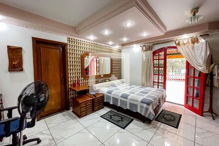 Suíte de casa para alugar com 3 quartos, 349m² em Vila Baruel, São Paulo