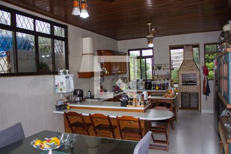 Cozinha de casa de condomínio à venda com 6 quartos, 230m² em Méier, Rio de Janeiro