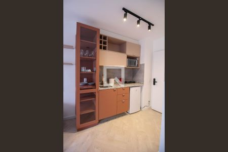 Cozinha de kitnet/studio para alugar com 1 quarto, 26m² em Pinheiros, São Paulo