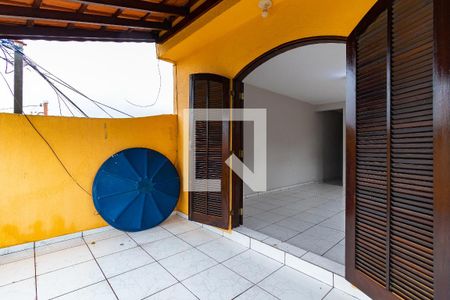 Varanda da Sala de casa para alugar com 2 quartos, 120m² em Vila Carmosina, São Paulo