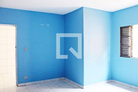 Quarto  de casa para alugar com 1 quarto, 80m² em Vila Carmosina, São Paulo