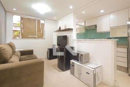 Sala de apartamento para alugar com 2 quartos, 44m² em Centro, Guarulhos