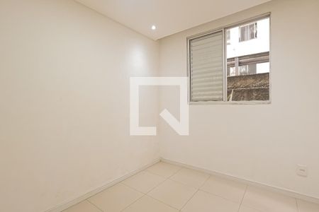 Quarto 2 de apartamento para alugar com 2 quartos, 44m² em Centro, Guarulhos