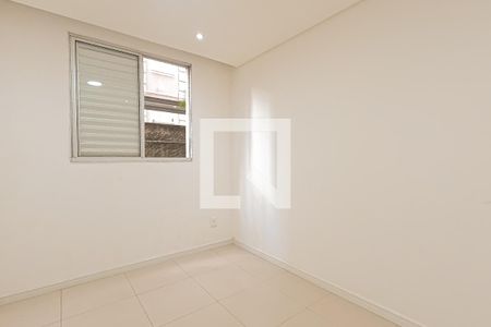 Quarto 2 de apartamento para alugar com 2 quartos, 44m² em Centro, Guarulhos