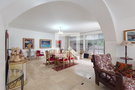 Sala de casa à venda com 3 quartos, 390m² em Jardim Guanabara, Rio de Janeiro