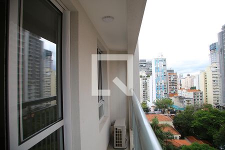 Varanda de kitnet/studio para alugar com 1 quarto, 32m² em Pinheiros, São Paulo