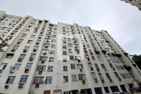Apartamento à venda com 67m², 2 quartos e 1 vaga Apartamento à venda com 67m², 2 quartos e 1 vagaFachada