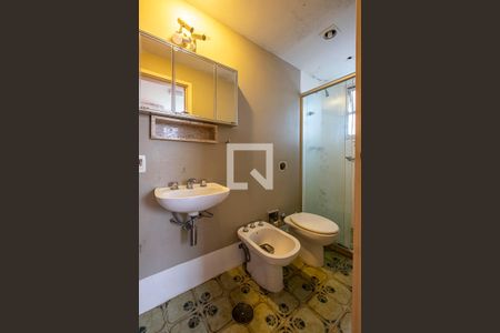 Suíte 1 - Banheiro de apartamento à venda com 2 quartos, 70m² em Jardim Paulista, São Paulo
