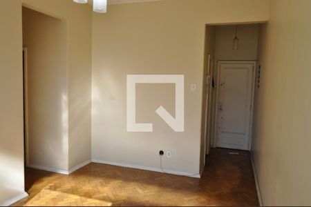 Apartamento à venda com 93m², 2 quartos e sem vagaSala