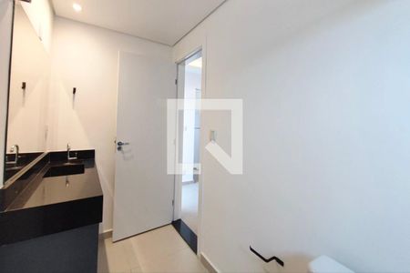 Banheiro de apartamento para alugar com 1 quarto, 45m² em Jardim do Trevo, Campinas