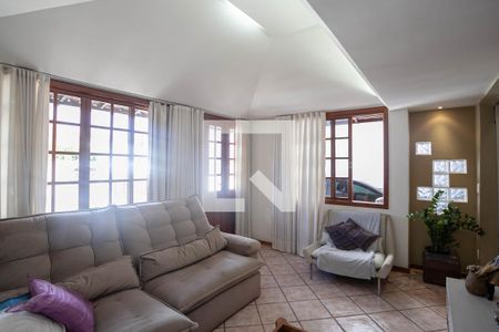 Sala 1 de casa à venda com 4 quartos, 370m² em Sinimbu, Belo Horizonte