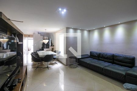 Sala de casa à venda com 3 quartos, 243m² em Vila Prudente, São Paulo