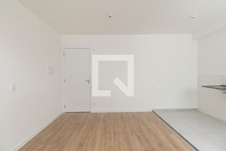 Sala  de apartamento para alugar com 2 quartos, 42m² em Guaiaúna, São Paulo