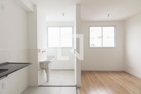 Sala  de apartamento para alugar com 2 quartos, 42m² em Guaiaúna, São Paulo