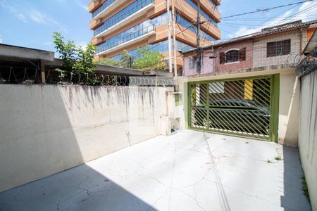 Garagem de casa à venda com 2 quartos, 100m² em Vila Cordeiro, São Paulo