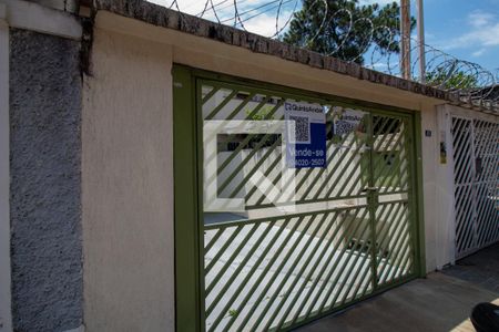 Fachada de casa à venda com 2 quartos, 100m² em Vila Cordeiro, São Paulo