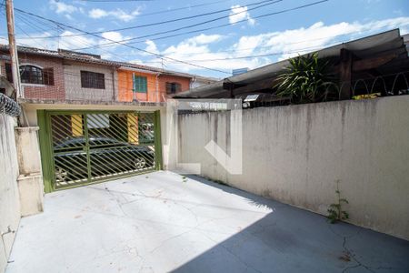 Garagem de casa à venda com 2 quartos, 100m² em Vila Cordeiro, São Paulo