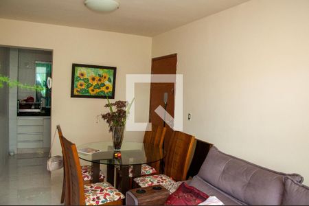 Sala de apartamento para alugar com 2 quartos, 78m² em Arvoredo Ii, Contagem