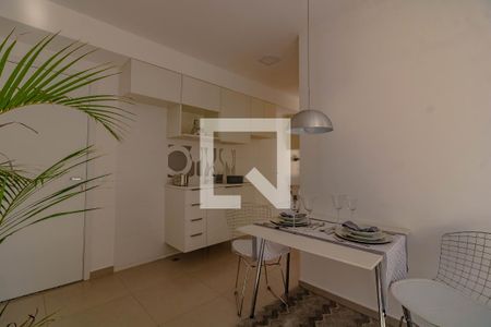 Cozinha de apartamento para alugar com 2 quartos, 37m² em Jardim Oriental, São Paulo