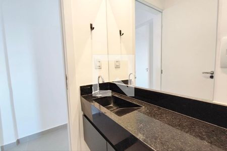 Banheiro de apartamento para alugar com 1 quarto, 45m² em Jardim do Trevo, Campinas