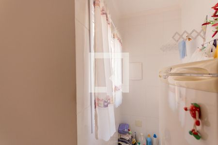 Apartamento à venda com 96m², 2 quartos e 1 vaga Apartamento à venda com 96m², 2 quartos e 1 vagaCozinha e Área de Serviço