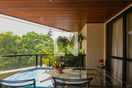 Varanda  de apartamento para alugar com 4 quartos, 240m² em Graça, Salvador