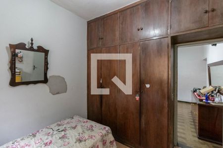 Quarto 2 de casa à venda com 3 quartos, 500m² em Alípio de Melo, Belo Horizonte