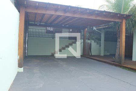 Garagem de casa à venda com 3 quartos, 220m² em Cidade Satélite Íris, Campinas